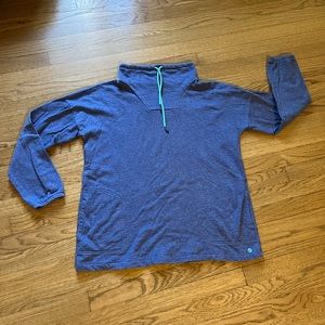 EUC Vineyard Vines sweatshirt